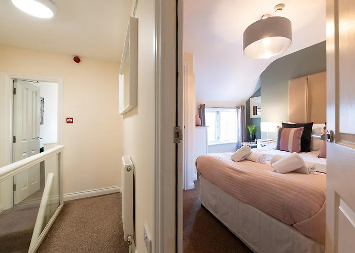 Town House I - Uk12894