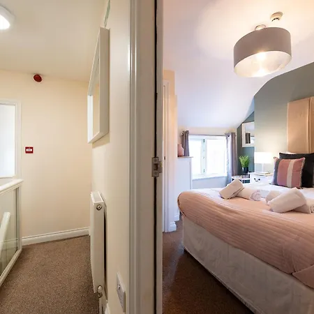 Town House I - Uk12894