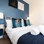 Town House I - Uk12894